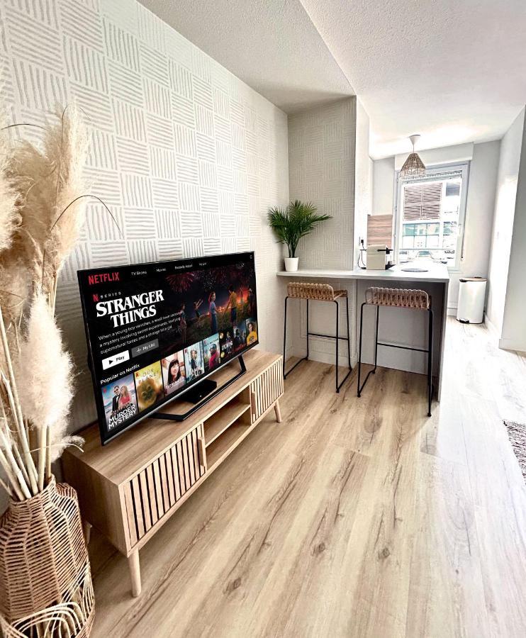 Modern 1 Bdr + Balcony + Free Parking + Ac + Pool Apartment Л'Ил-д'Або Екстериор снимка